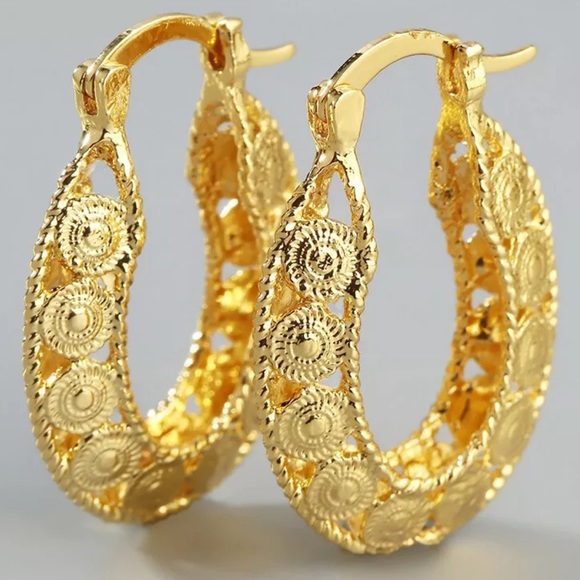 Jewelry - New Luxury 18k Gold Hoop Earrings